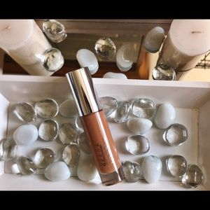 Becca Ultimate Coverage 24-Hour Foundation